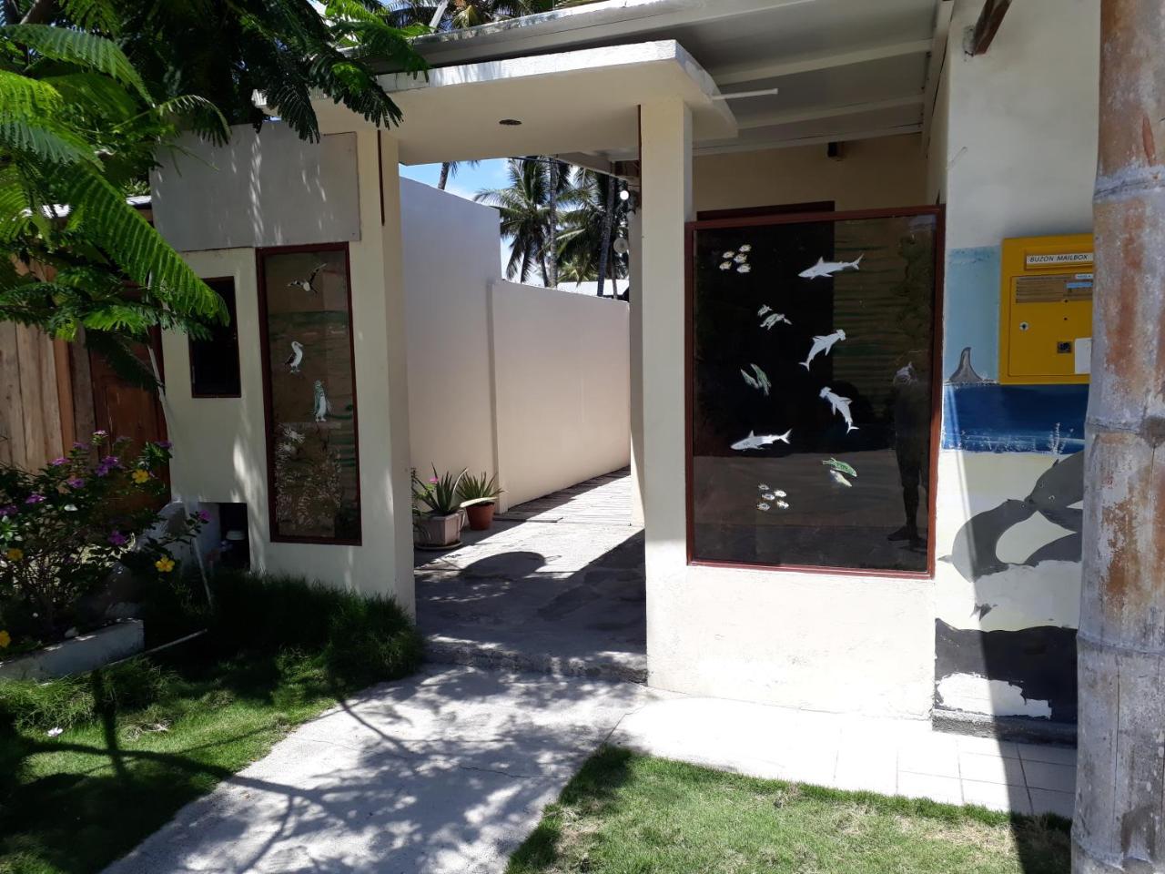 Hospedaje Mother Fanny Puerto Villamil Exterior photo