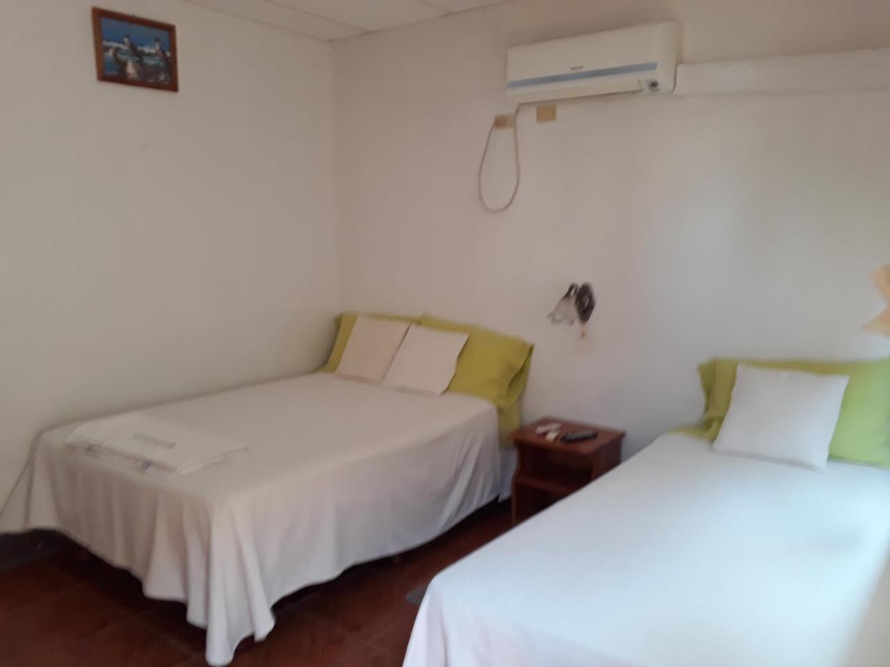 Hospedaje Mother Fanny Puerto Villamil Exterior photo